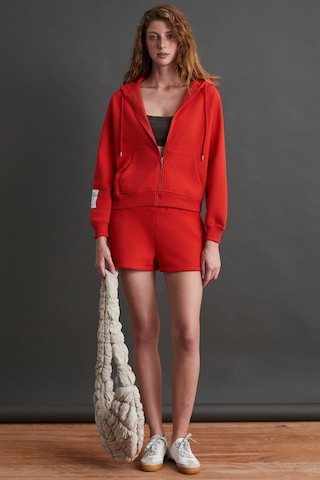 Lyka  Kadın Organik Pamuk 3 Iplik Içi Şardonlu Süs Etiketi Detaylı Regular Kırmızı Sweatshirt