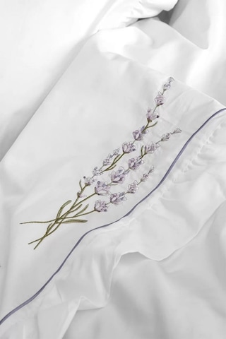 İssimo Lavanda Nakışlı 300 Tc Saten Nevresim Takımı Çift Kişilik-2125 Beyaz