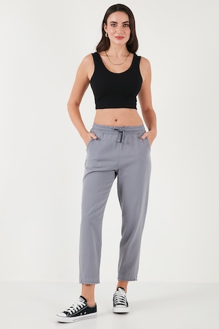 Lela Pamuklu Normal Bel Regular Fit Düz Paça Bayan Pantolon 668Yp42282S4 Gri