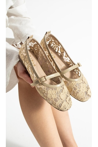 Dabab Shoes Merına Kadın Bej Düz Babet Dantel Dokuma Çiçek Desenli Tokalı Düz Ayakkabı