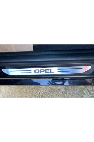 Opel Corsa Özel Kapı Eşik Yazısı Krom