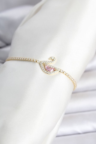 Pirinç Zirkon Taşlı Swan Model Su Yolu Kadın Bileklik Gold Renk Çok Renkli
