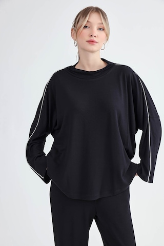 Vitrin Yuvarlak Yaka Kenarı Şeritli Oversize Bluz Siyah