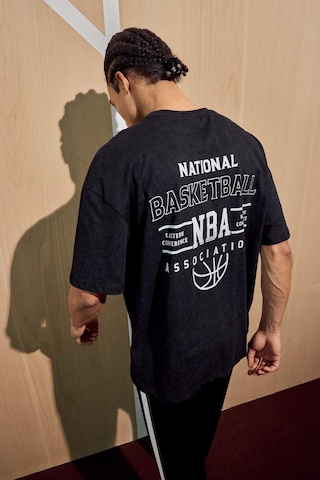 Defacto Defactofit Nba Wordmark Bisiklet Yaka Sırt Baskılı Kısa Kollu Tişört G3645ax25aubk81 Siyah-bk81