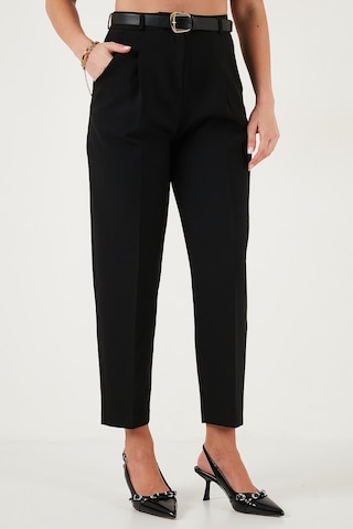 Lela Regular Fit Yüksek Bel Düz Paça Kemerli Bayan Pantolon 68350938 Siyah