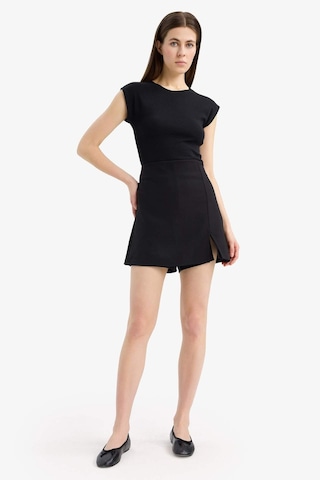 DeFacto Normal Bel Basic Düz Şort Etek C1860AX25SPBK81 Siyah