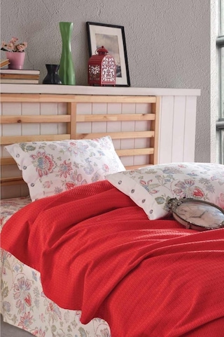 Clasy Butik Çift Kişilik Pike Takımı La Nature Kırmızı