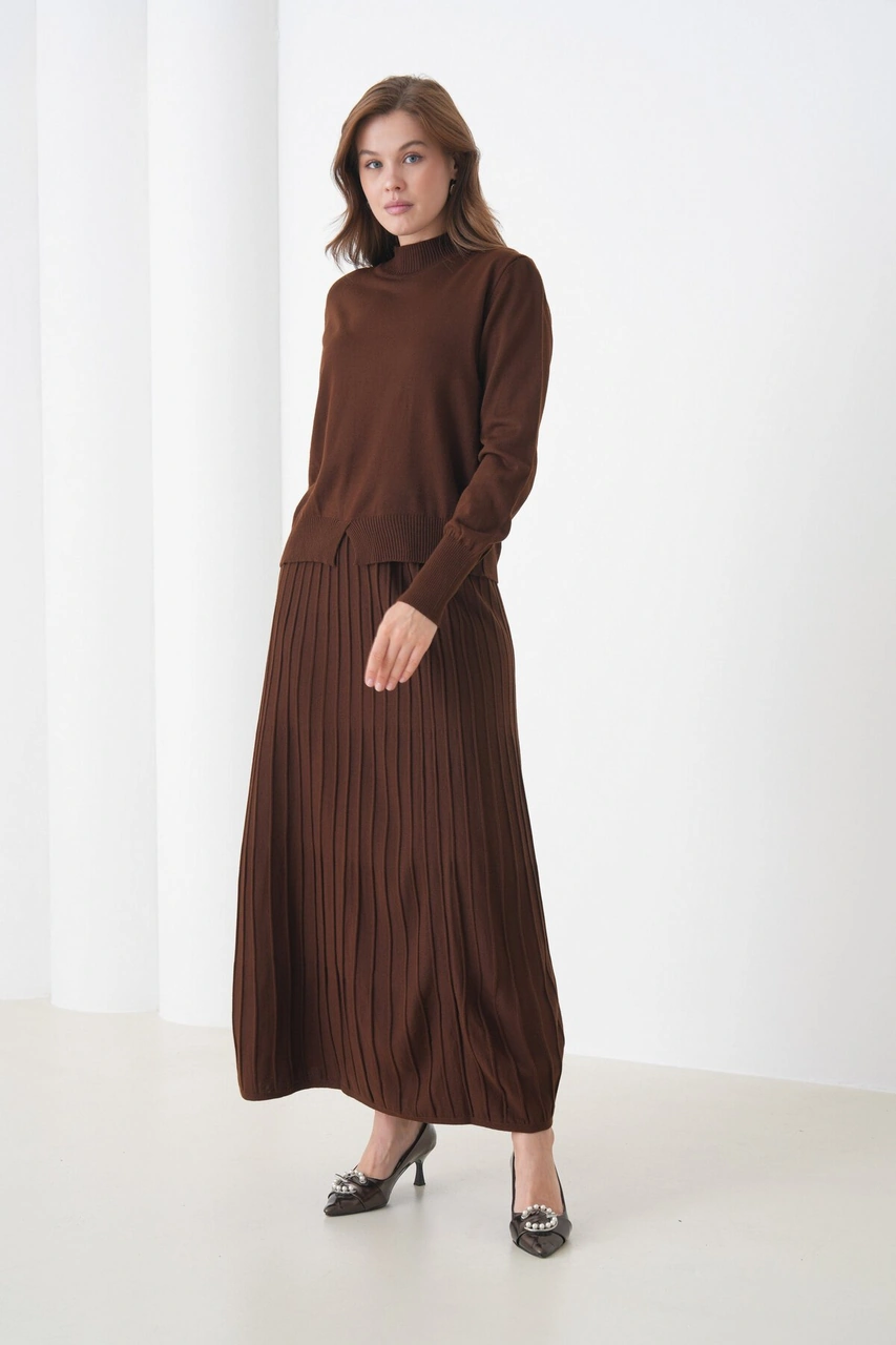 Kadın Pileli Etek Kazağı V Tasarım Tesettüre Uygun Örgü Triko Etek Kazak Takım Kahverengi