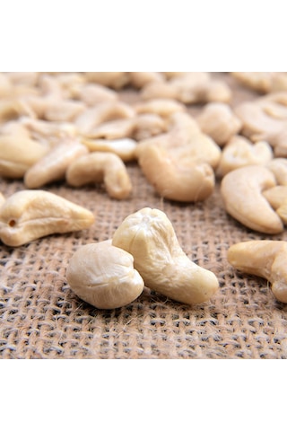 Zeki Özgür Çiğ Kaju Fıstığı 1 KG