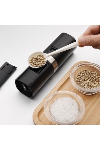 Bright Elegance BE-2220 2'li Standlı Pilli LED Işıklı Otomatik Tuz ve Karabiber Öğütücü