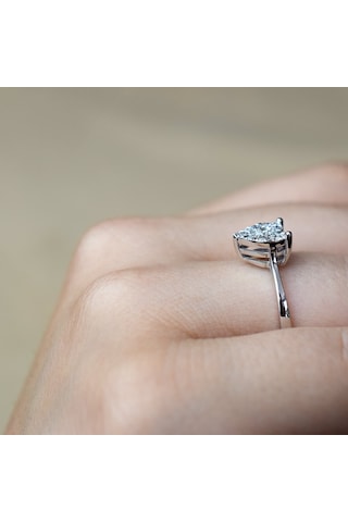 0.33 Ct. Kalp Model Pırlanta Fantezi Yüzük