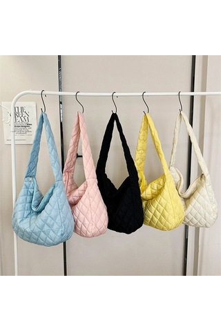 Bulut Pileler Büyük Çanta Kadın Rahat Hafif Büyük Kapasiteli Börek Çanta Crossbody Çanta Koltukaltı Tote Çanta