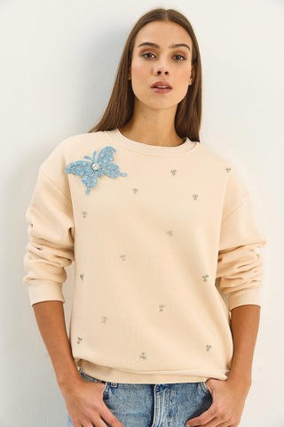 Shade Kadın Bisiklet Yaka Kelebek Aksesuarlı Taş Işlemeli Üç İplik Şadonlu Sweatshirt 60601042 - Bej
