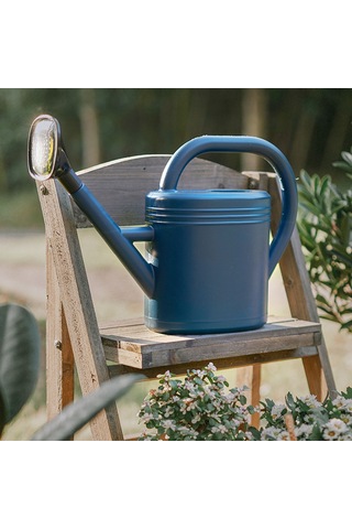 Yaleker 8l Hacimli Plastik Bahçe Sulama Kavanozu - Uzun Damla, Gelişmiş Dışarı Atma Başlığı Ve Kalınlaşmış Gövde İle Ev Ve Bahçe Bitkileri İçin Mavi