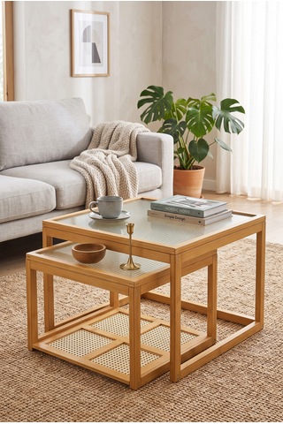 Robin Home Modern Doğal Bambu 2'li Kare Orta Sehpa Seti Temperli Camlı Ve Yapay Rattan Alt Raflı Zigon Bej