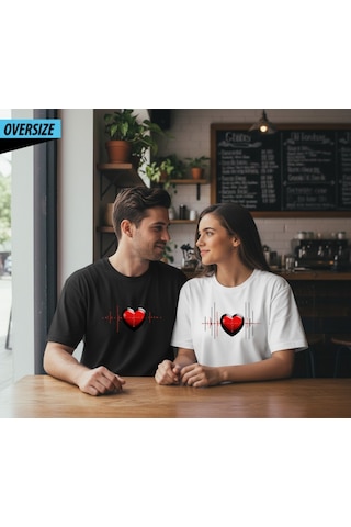 Cyberheart Dijital Aşkın Ritmi Oversize T-shirt Siyah