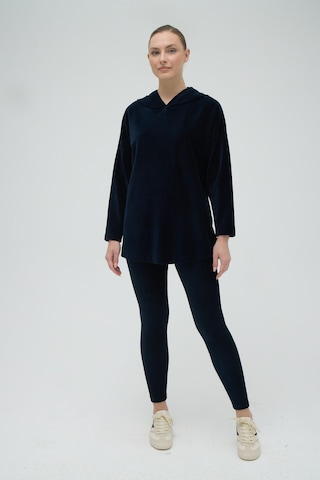 Kadın Uzun Kol Kapüşonlu Kadife Taytlı Lacivert Eşofman Takım C0t2n0o12 001