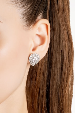 Saray Esintisi 18 Ayar Beyaz Altın Kaplama Gümüş Küpe Beyaz