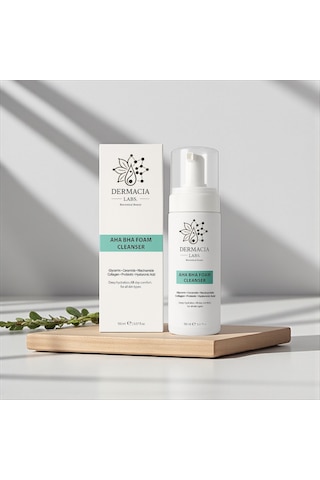 Dermacia Labs Glycerin Ceramide İçerikli Nemlendirici Köpük Yüz Temizleyici 150 ML