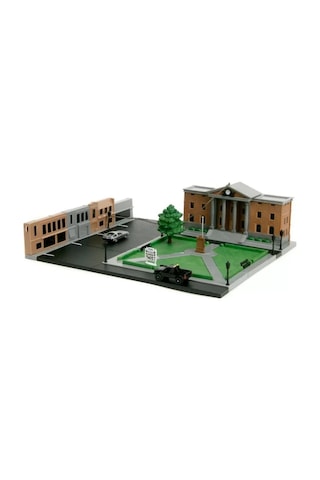 Geleceğe Dönüş Saat Kulesi Nano Sahnesi Diorama Modellemesi Renkli