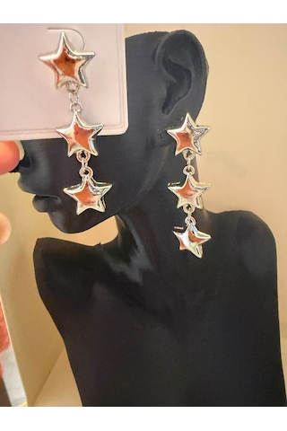 Yıldız Sallantılı Gümüş Renk Küpe