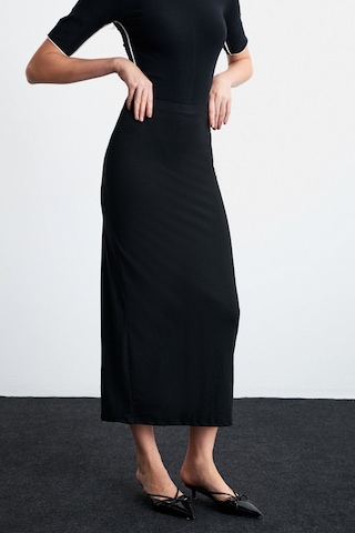 Grımelange Emıl Kadın Arkadan Yırtmaçlı Maxi Boy Şık Siyah Etek Siyah