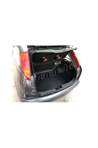 2004 Ford Focus 1 Hb Bagaj Havuzu Araca Özel 3D Badela Marka