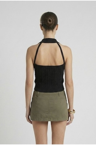 Neden Tekstil Kadın Polo Yaka Sırt Dekolteli Crop Bluz - Siyah