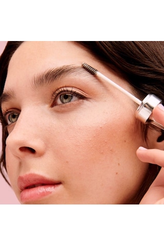Benefit Fluff Up Brow Wax Esnek ve Yumuşak Kaş Sabitleyici 6 ML