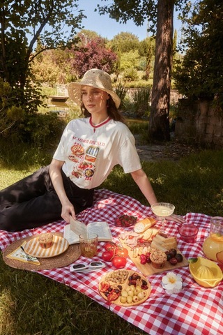 Buly Summer Brunch Baskılı T Shırt Ekru