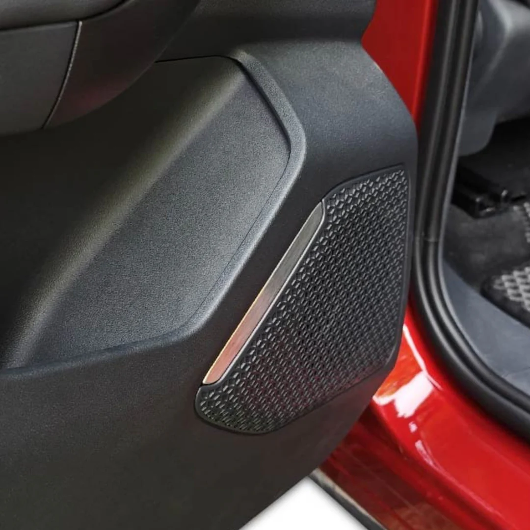 Togg T10x Kokpit & Kapı Hoparlör Çıtası - Krom Taşlı 4 Parça 2023 Ve Sonrası