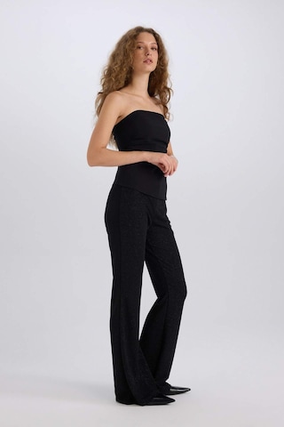 DeFacto Flare Fit Düz Paça Uzun Boy Bürümcük Pantolon E1870AX24WNBK81 Siyah