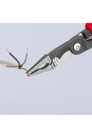 Knipex Elektrik Tesisatı Pensesi Siyah Attramentize, Çok Bileşenli Saplı 200 Mm 13 82 200