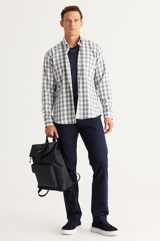 AC&Co / Altınyıldız Classics Erkek Ekru Lacı Comfort Fit Rahat Kesim Düğmeli Yaka Flanel Oduncu Gömlek Ekru - Lacivert