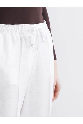 Lcw Modest Beyaz Beli Lastikli Havuç Kesim Kadın Pantolon