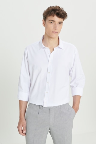 AC&Co / Altınyıldız Classics Erkek Beyaz Comfort Fit Geniş Kesim Klasik Yaka Pamuklu Rahat Armürlü Gömlek Beyaz