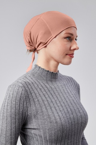 Kadın Tesettür Likralı Penye Dikişsiz Kaymaz Düz Bağlamalı Bone Gül Kurusu