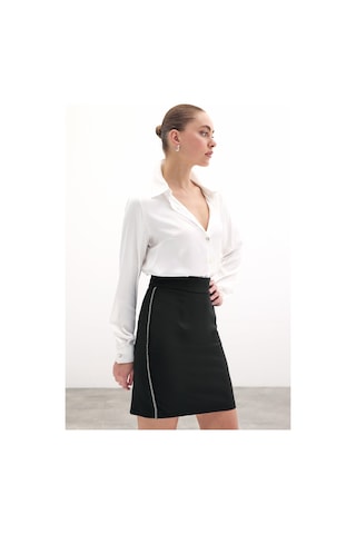 Sateen Aksesuar Şeritli Mini Etek - Siyah-135884 Siyah