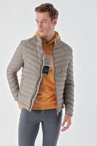 Morven Erkek Açık Gri Su İtici Rüzgar Geçirmez Dynamic Fit Rahat Kesim Şişme Mont 25ks024001103 Açık Gri