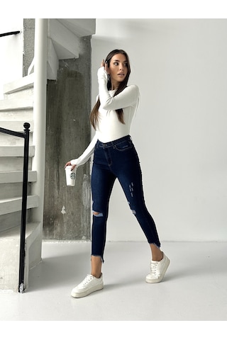 Kadın Paça Lazer Yırtık İşlemli Kot Dar Paça Lacivert