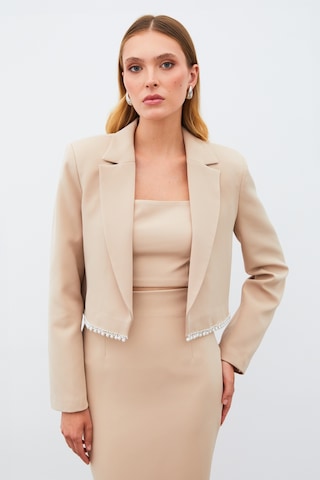 Sateen Aksesuarlı Kısa Ceket - Bej-134921 Bej