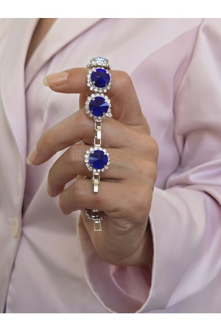 Riviere Kristal Taşlı Çiçek Model Lacivert Renkli Bileklik
