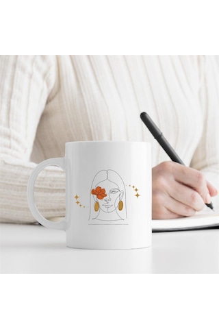 Line Art Çiçekli Kadın Tasarımlı Porselen Kahve Kupası Saydam
