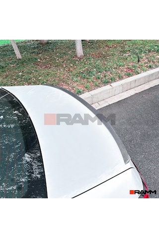 Bmw G60 Bagaj Spoiler Parlak Karbon