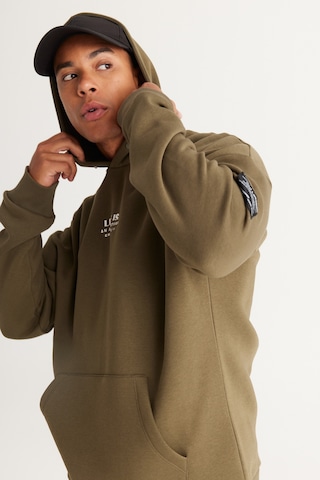 AC&Co / Altınyıldız Classics Erkek Hakı Oversize Fit Bol Kesim Kapüşonlu İçi Polarlı Pamuklu Sweatshirt Haki