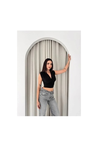 Butik İstanbul Vatkalı Kolsuz V Yaka Drapeli Crop Bluz Likralı Fit - Siyah