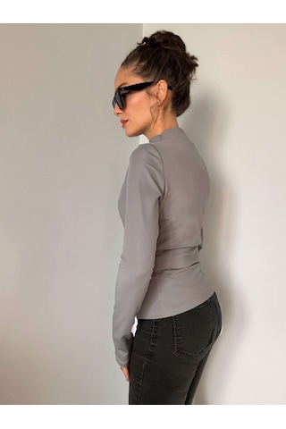 Ali Butik Gri Balıkçı Yaka Tasarım Bluz Gri