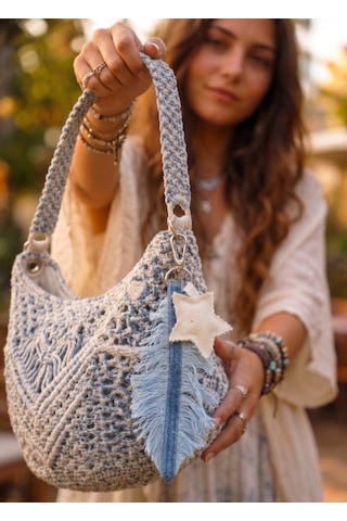 El İşçiliği Yaprak Yıldız Detaylı Denim Çanta Charm Mavi - Bej