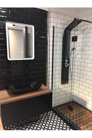 Sam Banyo Kuğu Duş Paneli Siyah