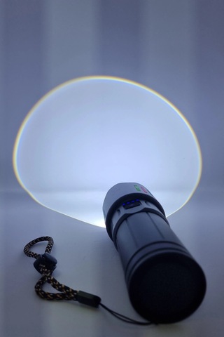 Klight Kl-922 3000 Lm Şarjlı Güçlü Uzun Menzil Araç-acil Durum Led El Feneri Çok Renkli